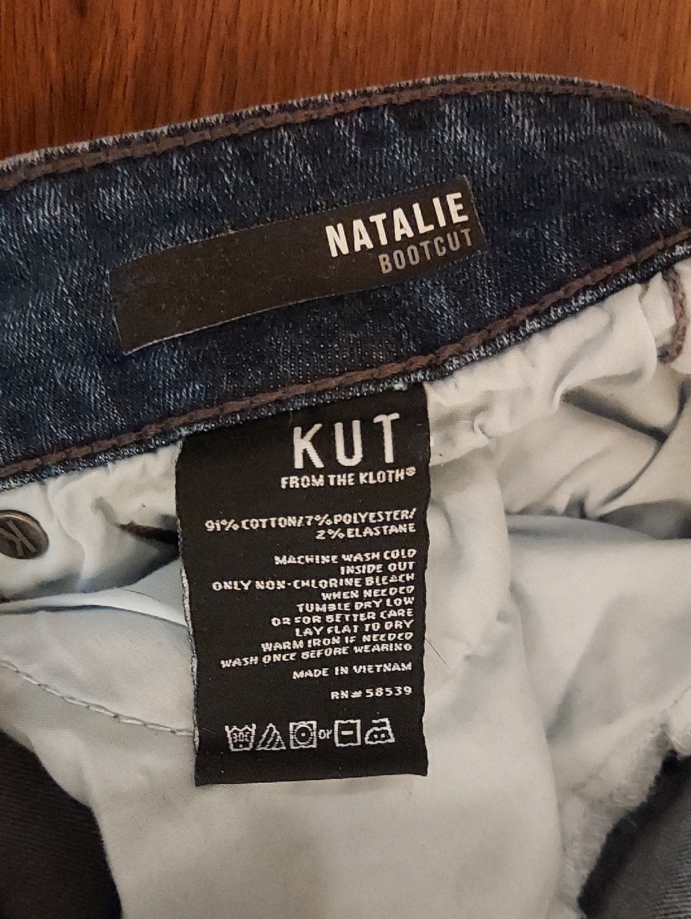 Kut from the Kloth Natalie Bootcut Jeans - Picture 4 of 8